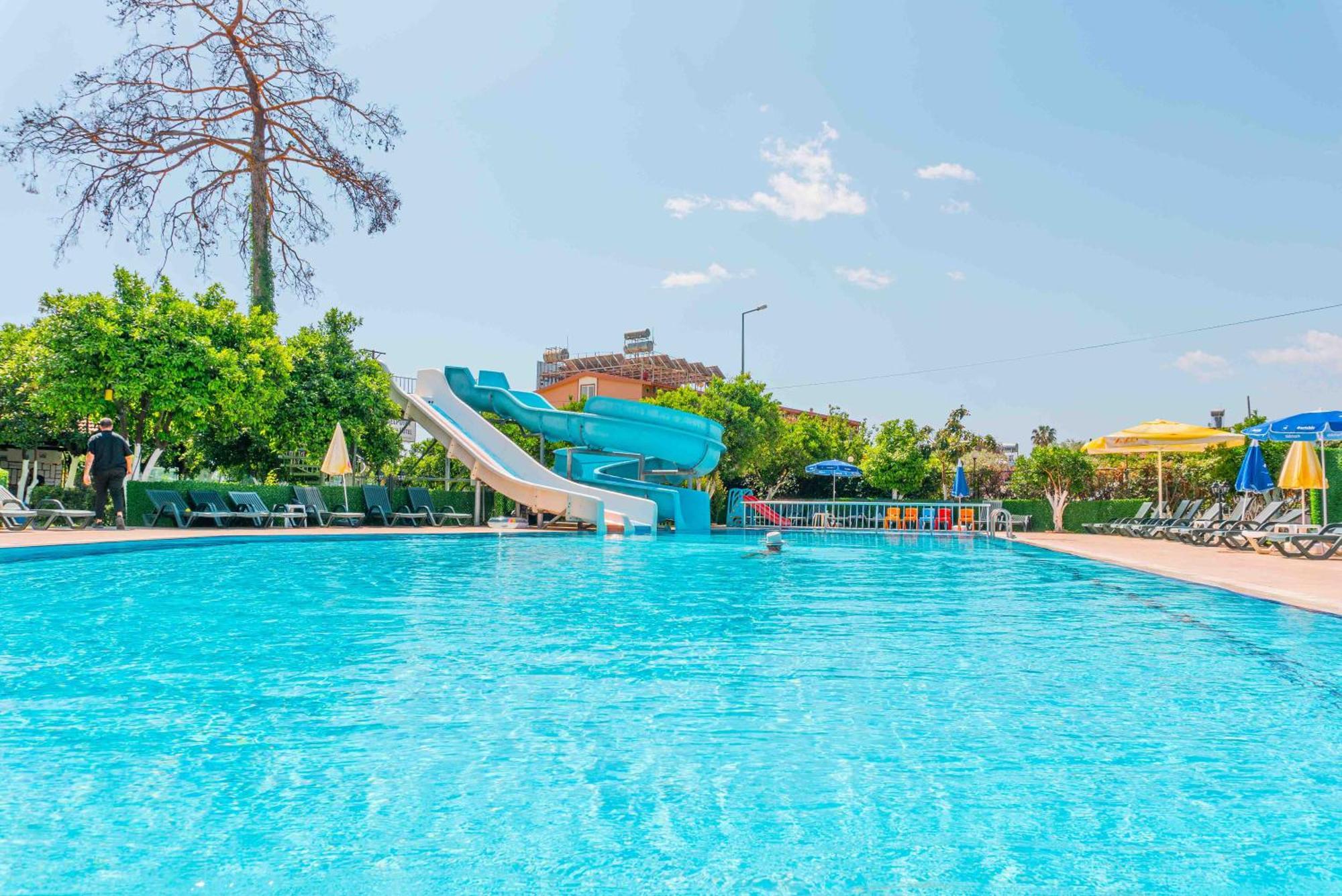 Belpoint Beach Hotel เกเมร์ ภายนอก รูปภาพ