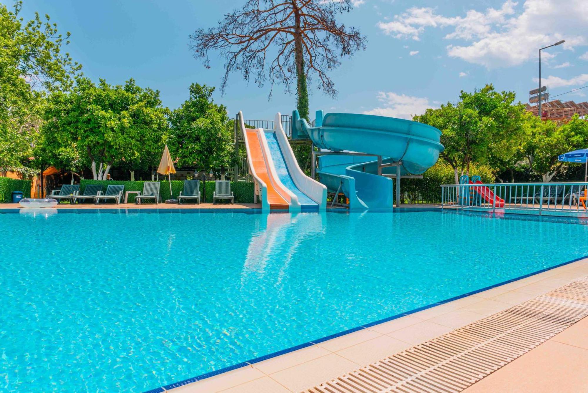Belpoint Beach Hotel เกเมร์ ภายนอก รูปภาพ