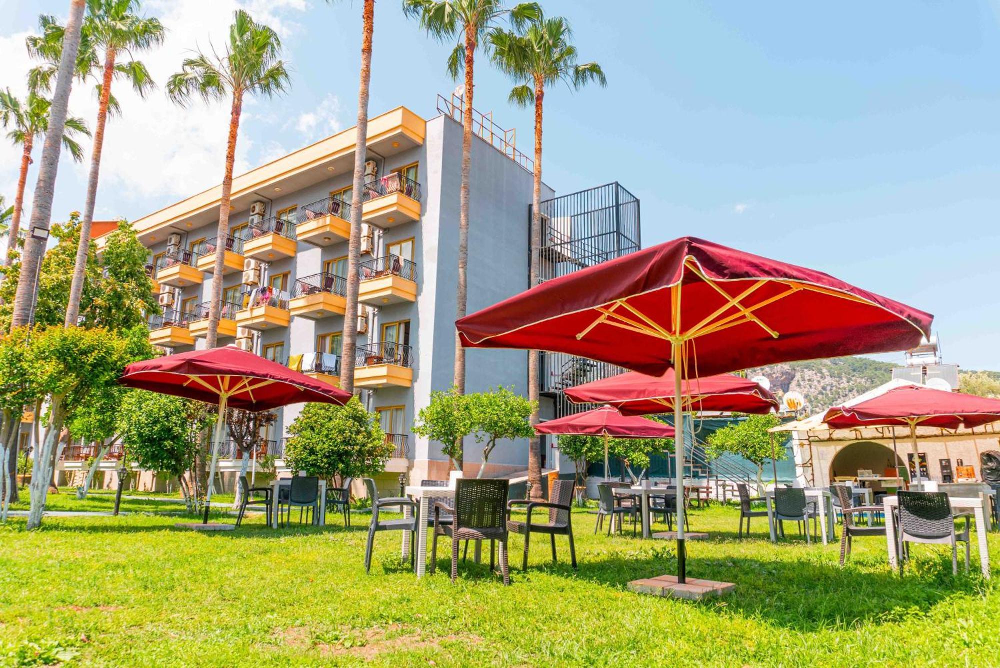 Belpoint Beach Hotel เกเมร์ ภายนอก รูปภาพ