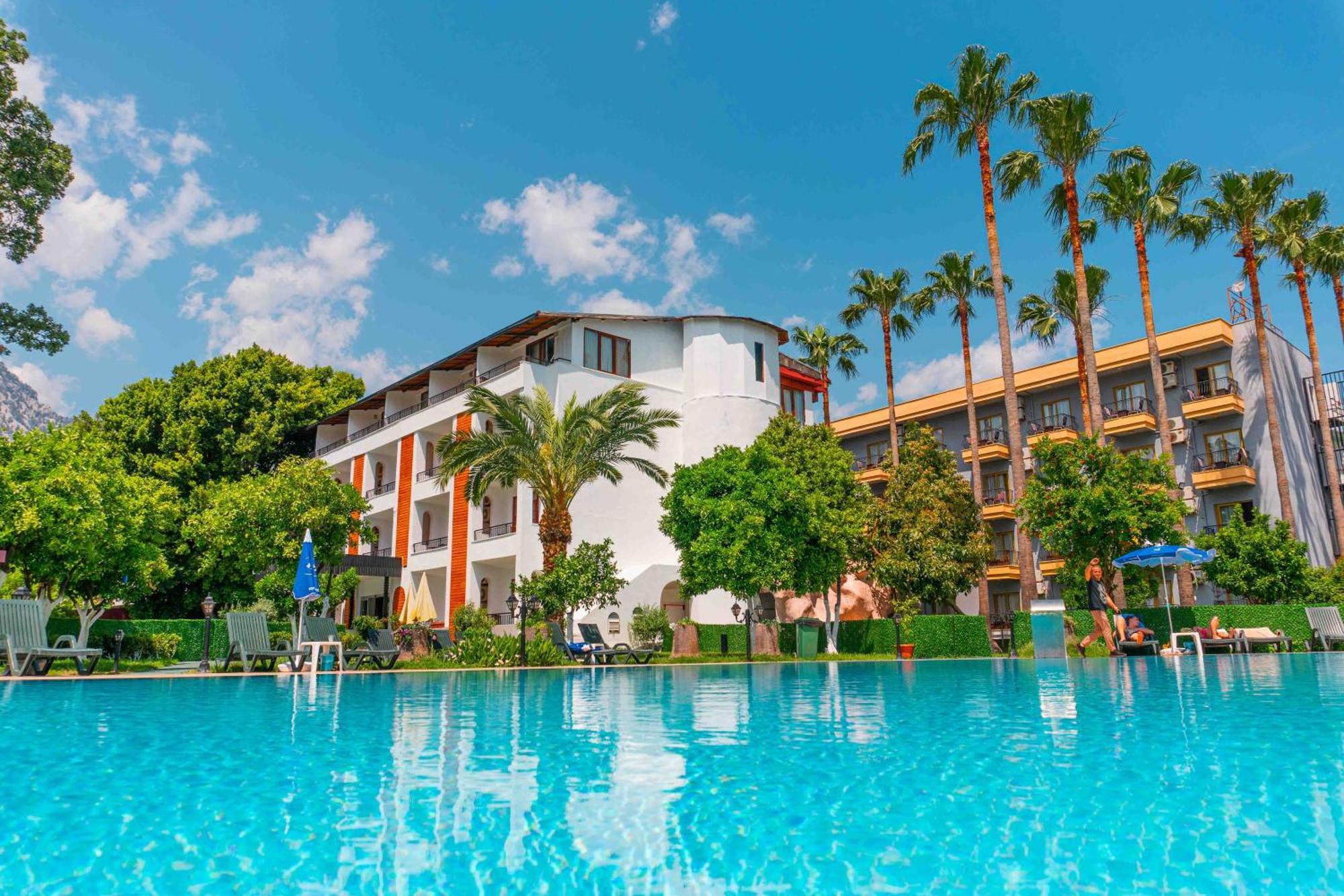 Belpoint Beach Hotel เกเมร์ ภายนอก รูปภาพ