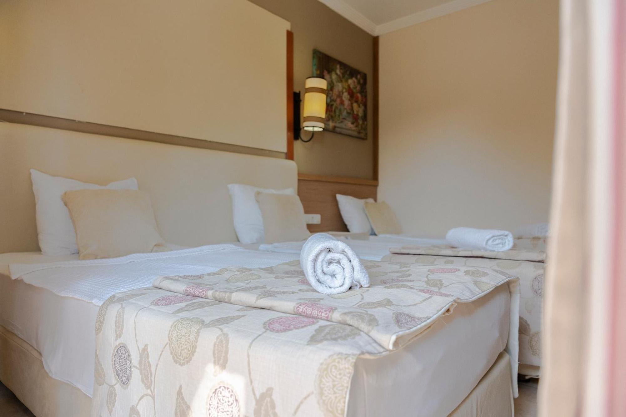 Belpoint Beach Hotel เกเมร์ ภายนอก รูปภาพ
