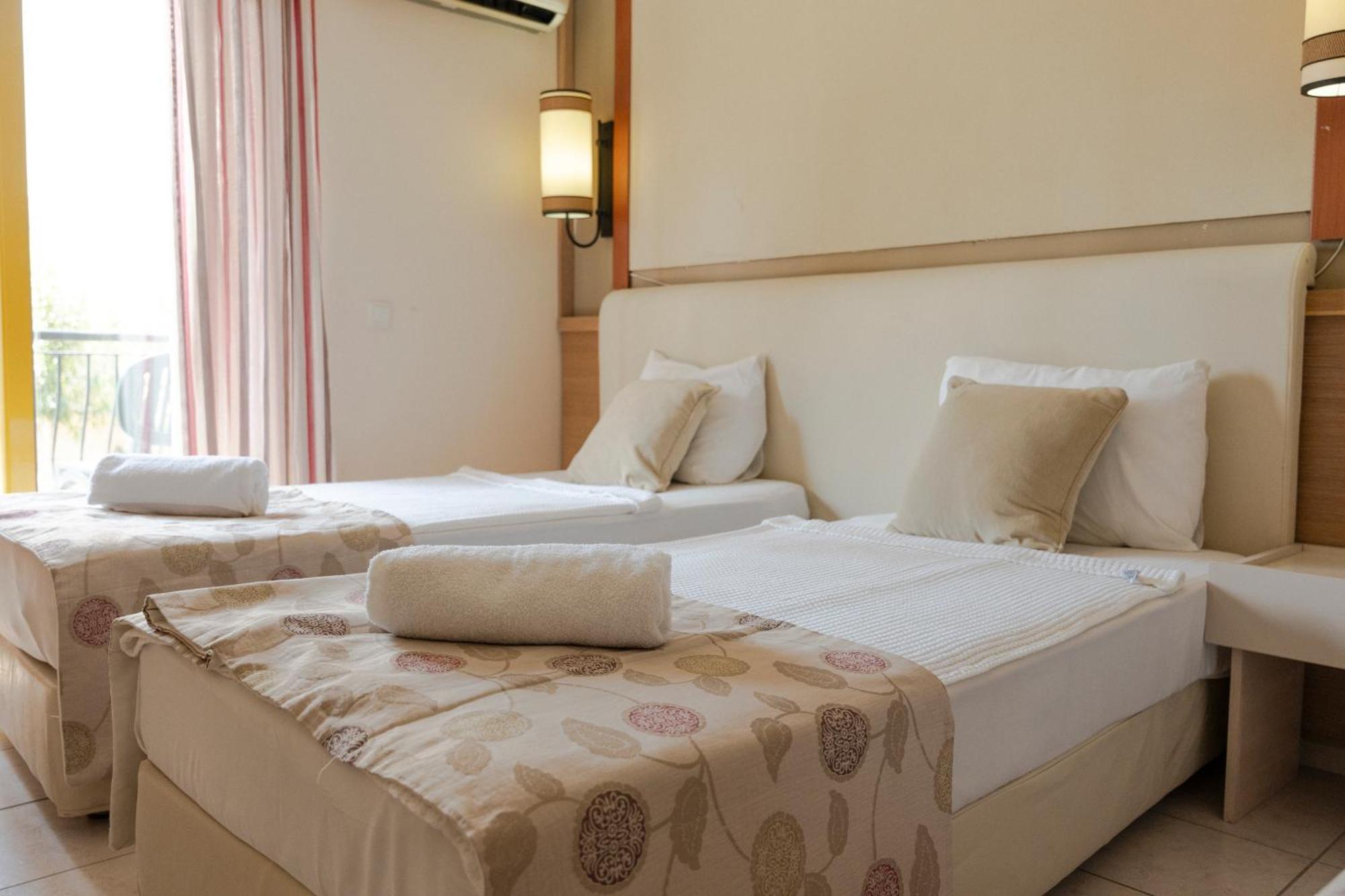 Belpoint Beach Hotel เกเมร์ ภายนอก รูปภาพ